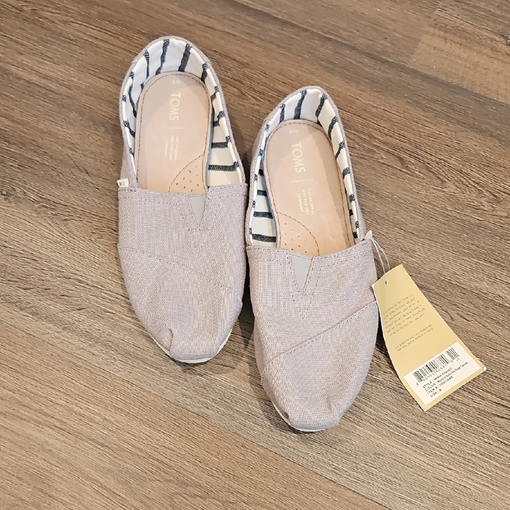 TOMS Casual Slip-Ons in Light Taupe with Striped Lining Sz 8